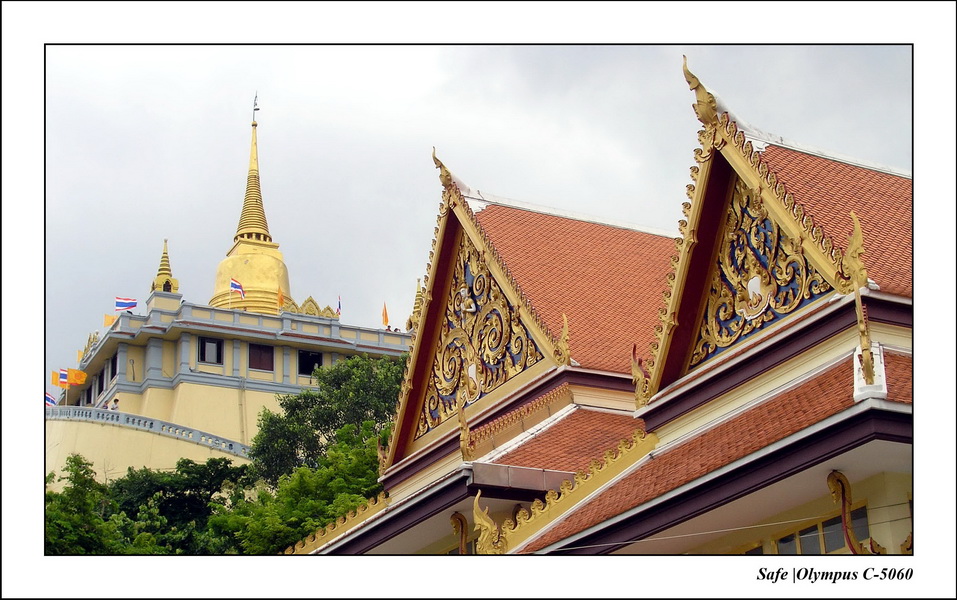 2005 - 07 - Bangkok - temples 13.JPG